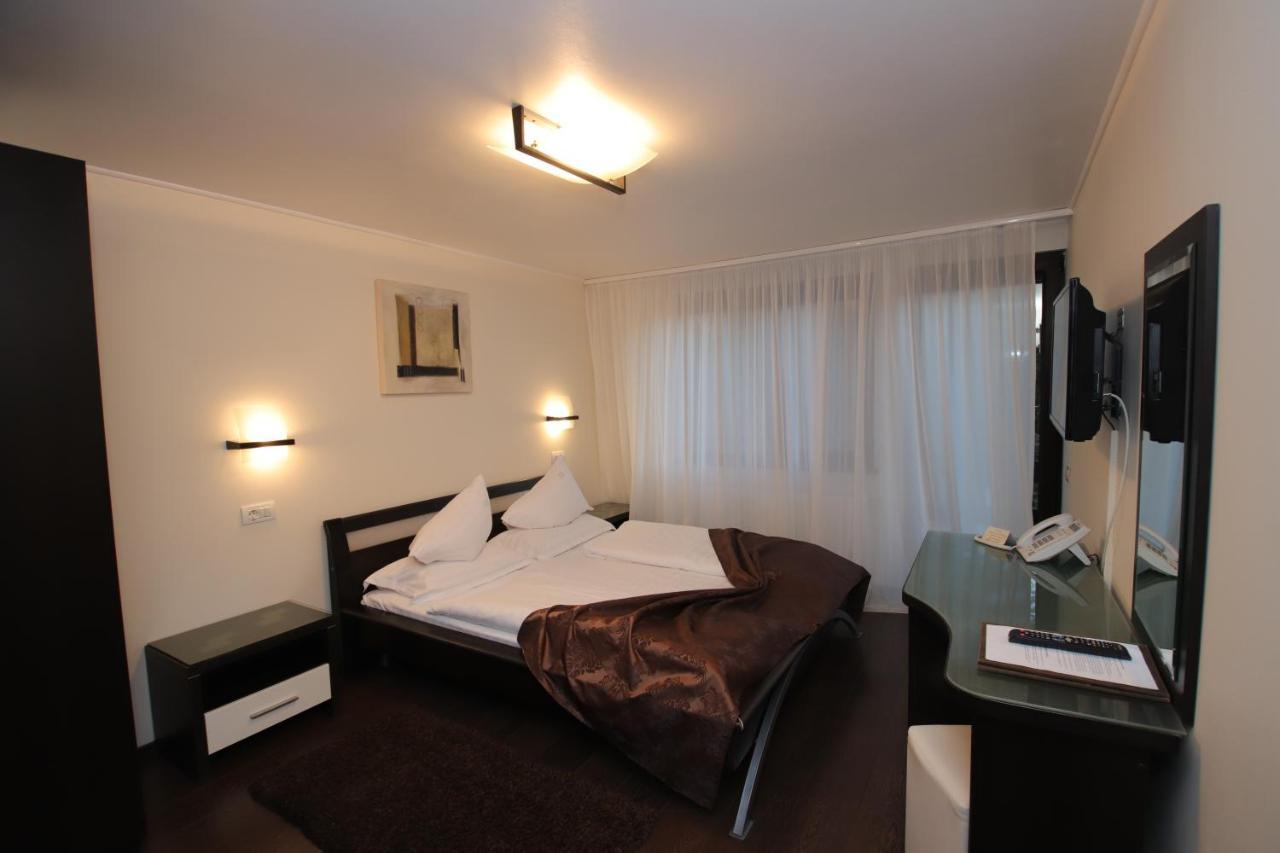Complex Cochet Hotel Buşteni Екстериор снимка