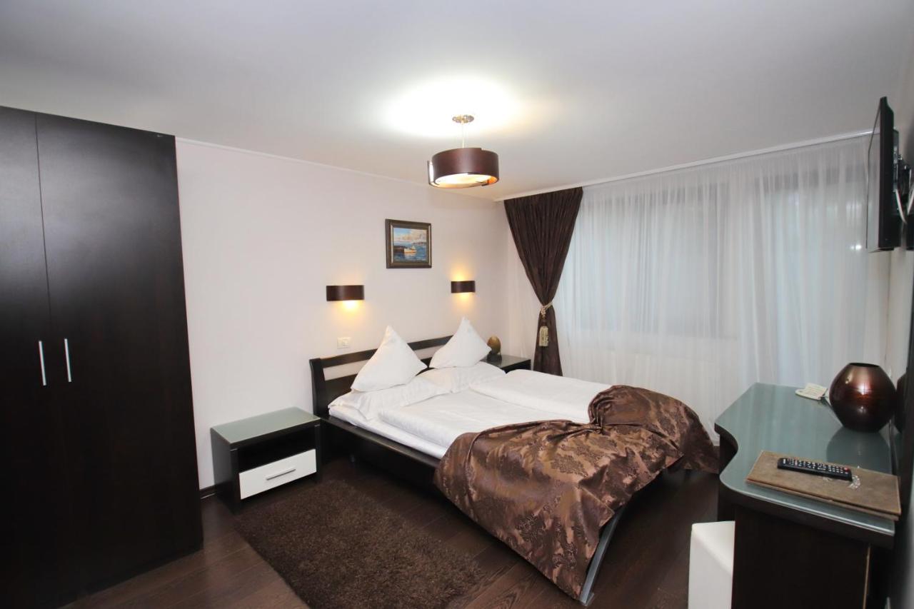 Complex Cochet Hotel Buşteni Екстериор снимка