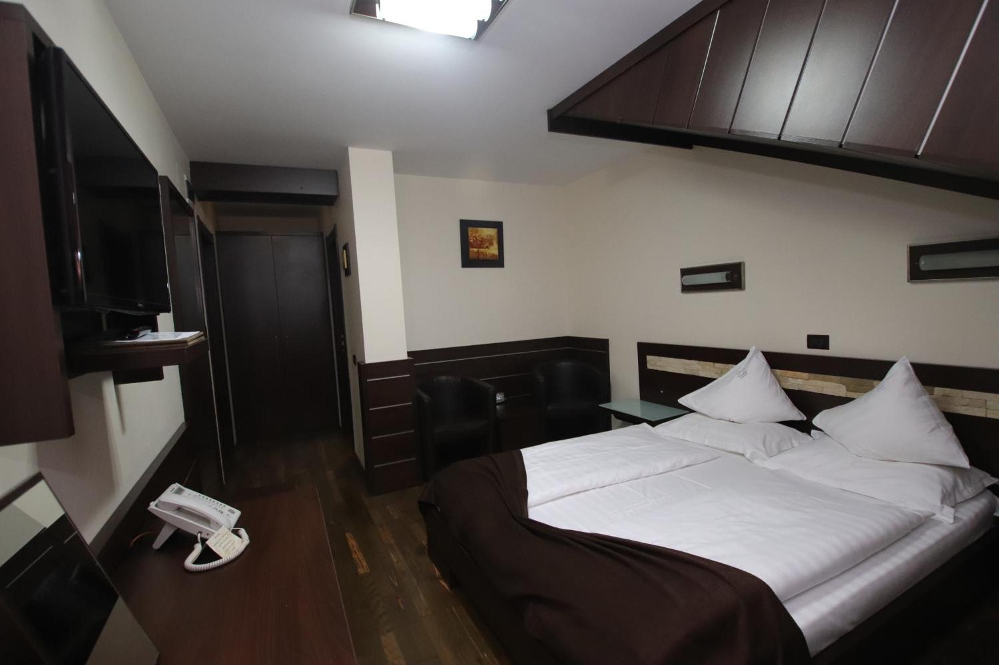 Complex Cochet Hotel Buşteni Екстериор снимка