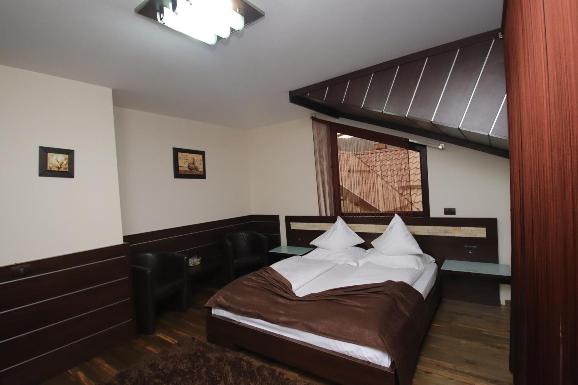 Complex Cochet Hotel Buşteni Екстериор снимка