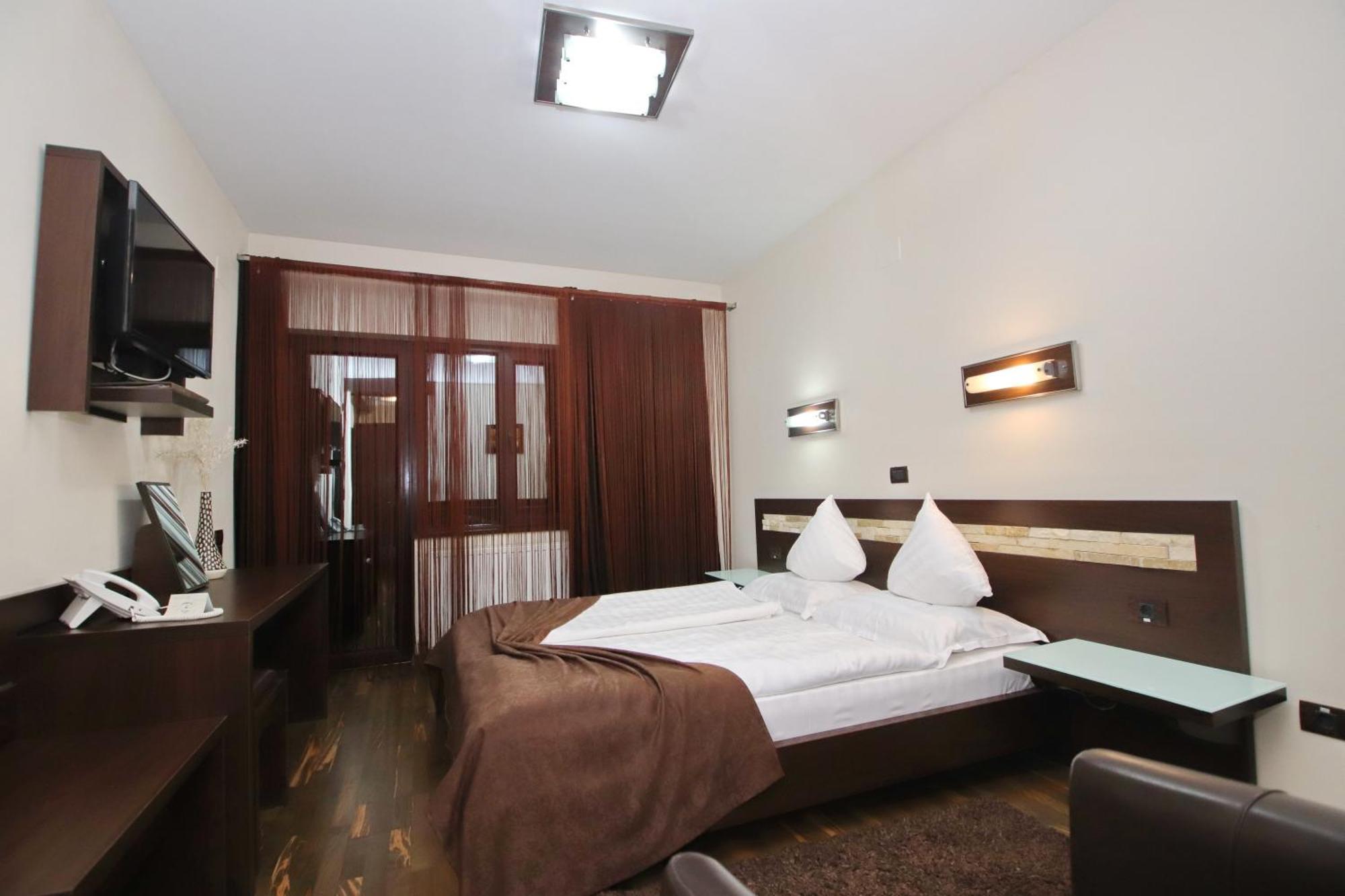 Complex Cochet Hotel Buşteni Екстериор снимка