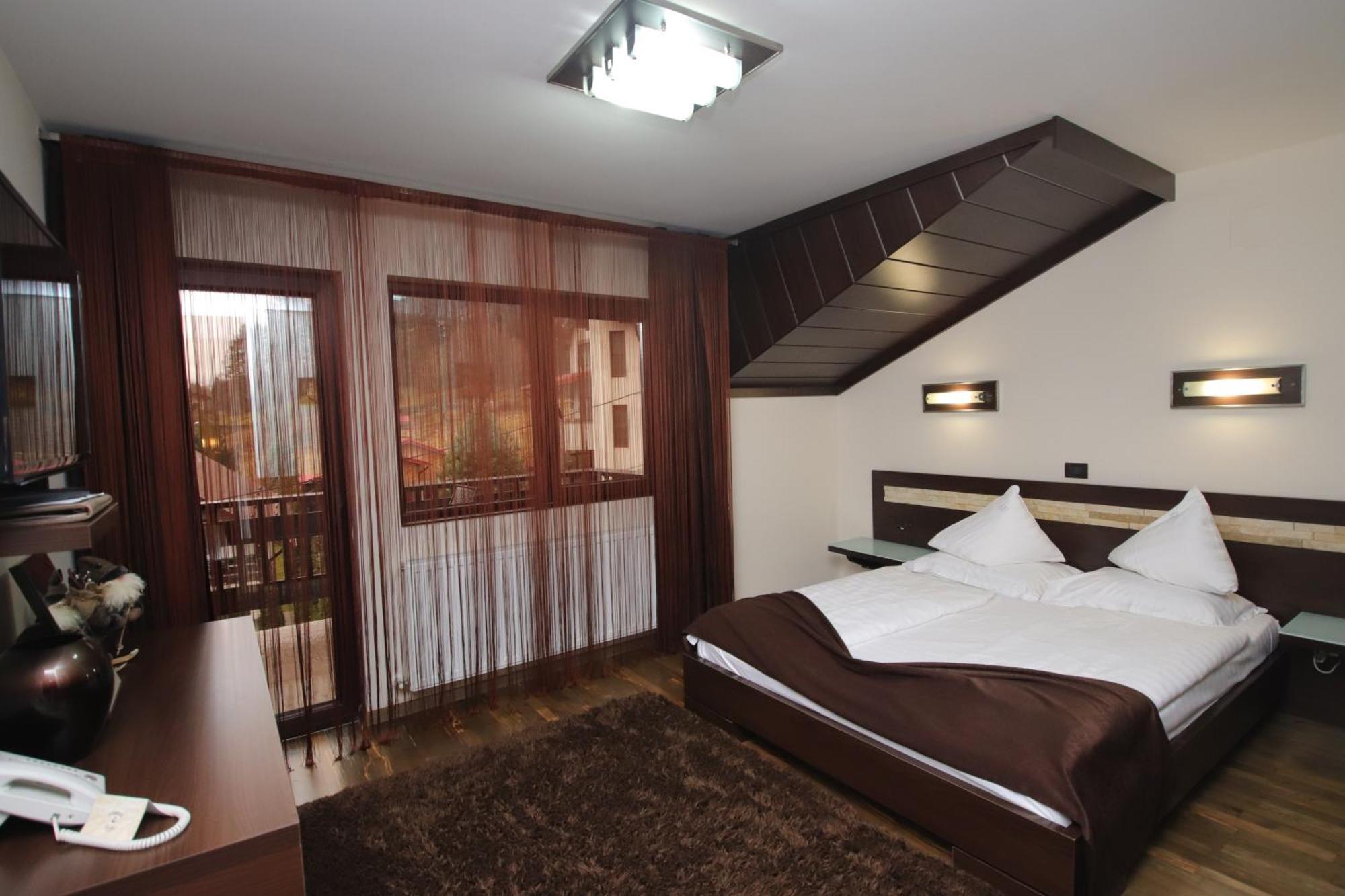 Complex Cochet Hotel Buşteni Екстериор снимка